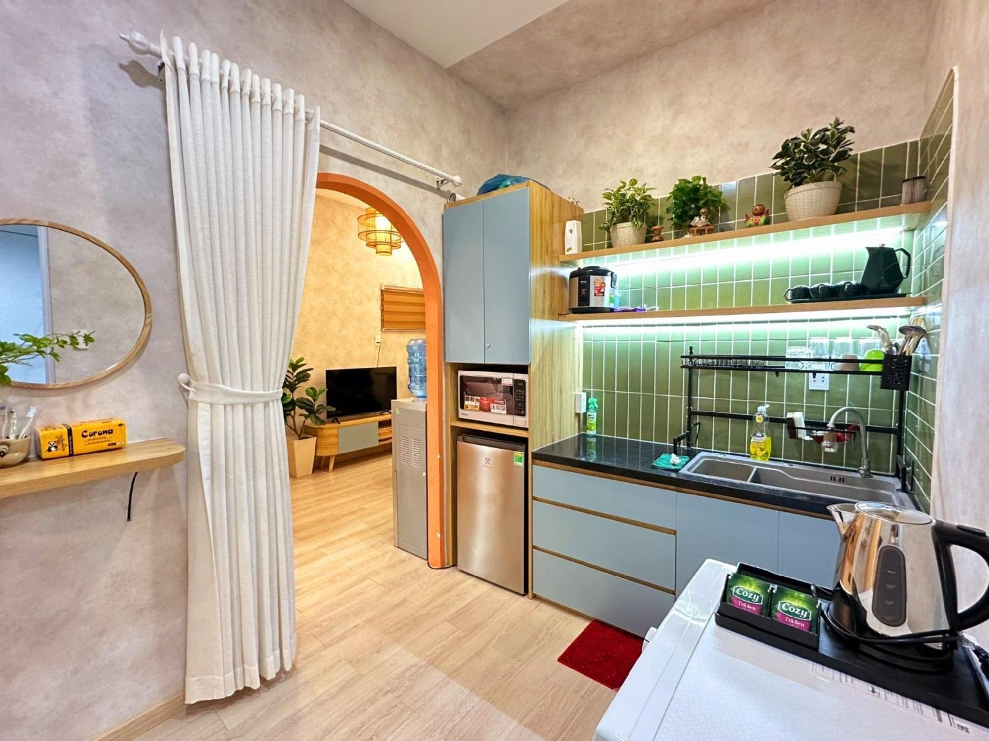 Peaceful Saigon Apartment *